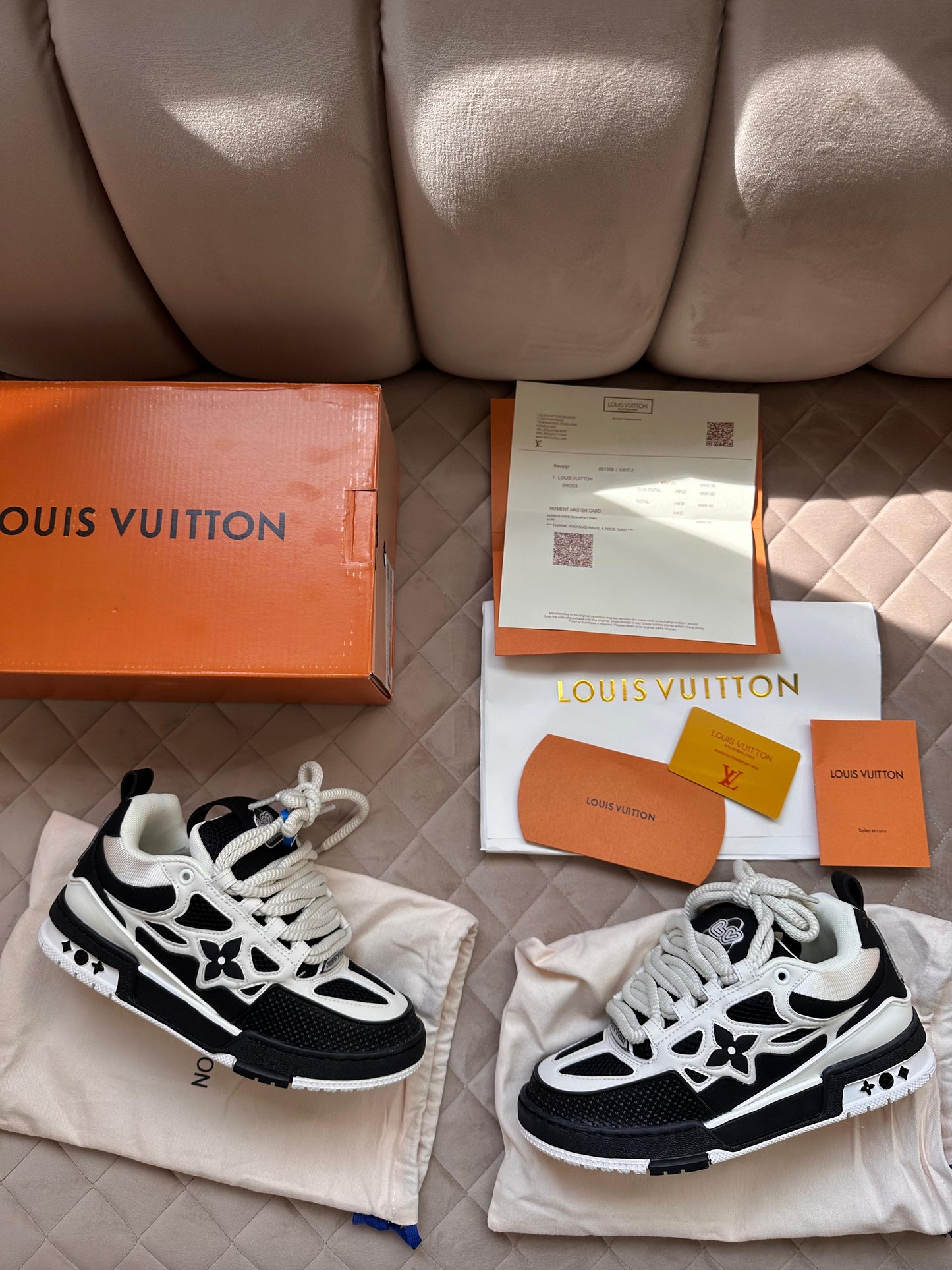Louis Vuitton Skate B&N