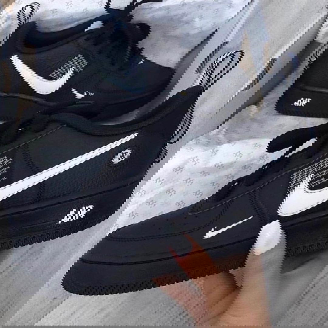 NIKE AIR FORCE 1 ’07 LV8 UTILITY TEAM BLACK - Postu Tienda