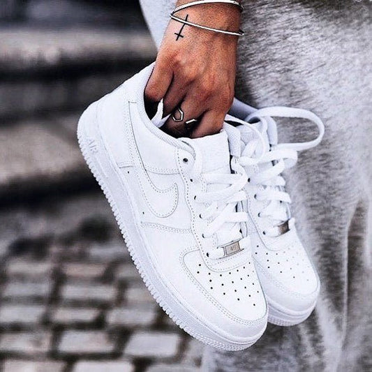 Nike Air Force 1: Un Clásico que Nunca Pasa de Moda - Postu Tienda