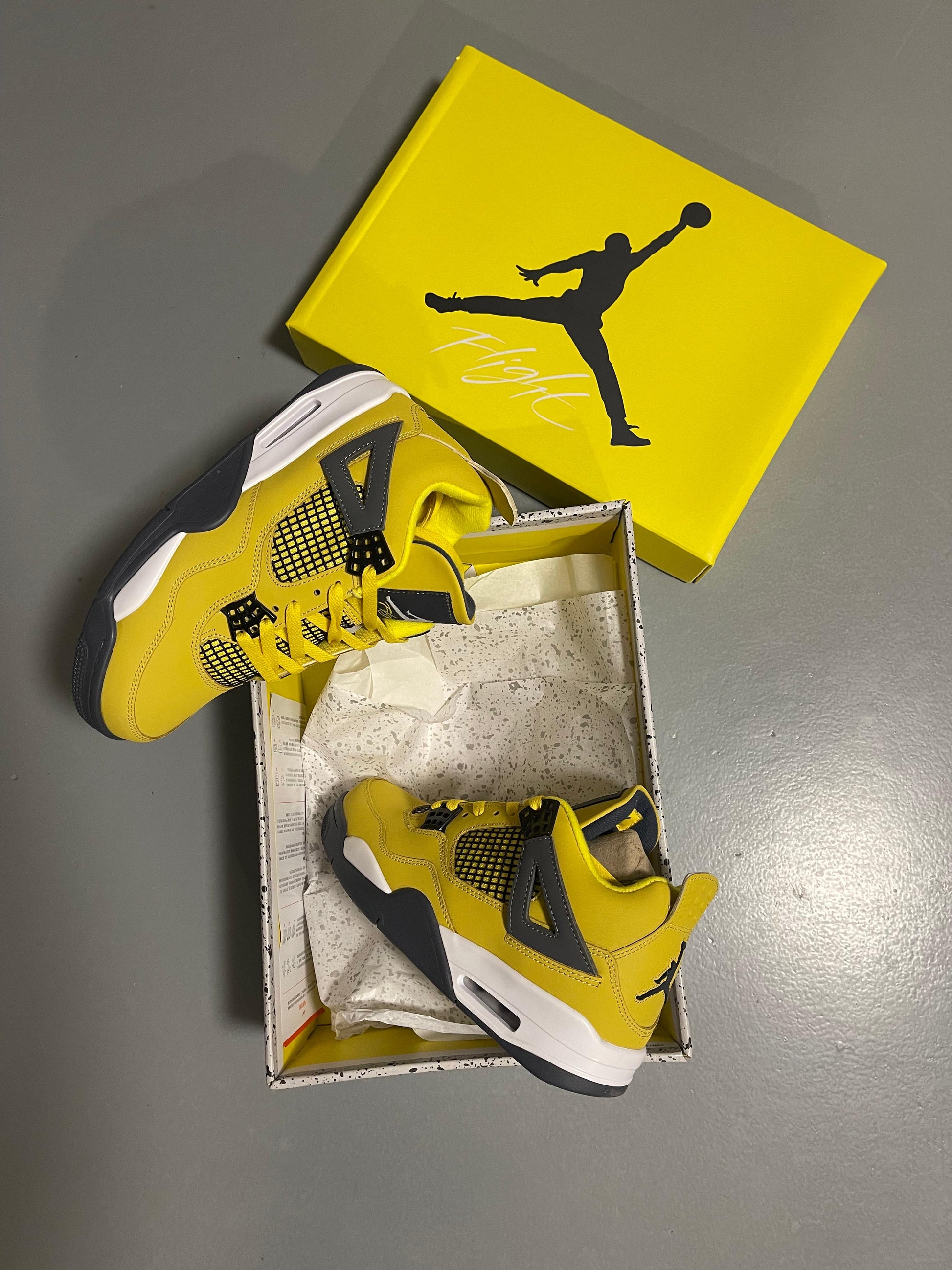 Jordan retro 4 Yellow - Mi tienda