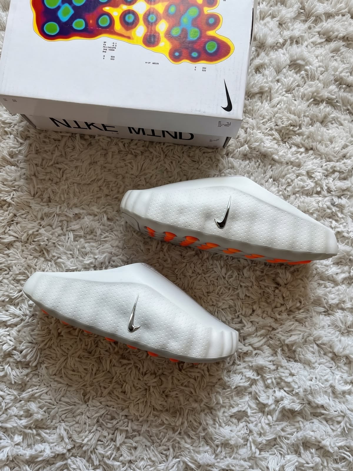 Nike Mind 001