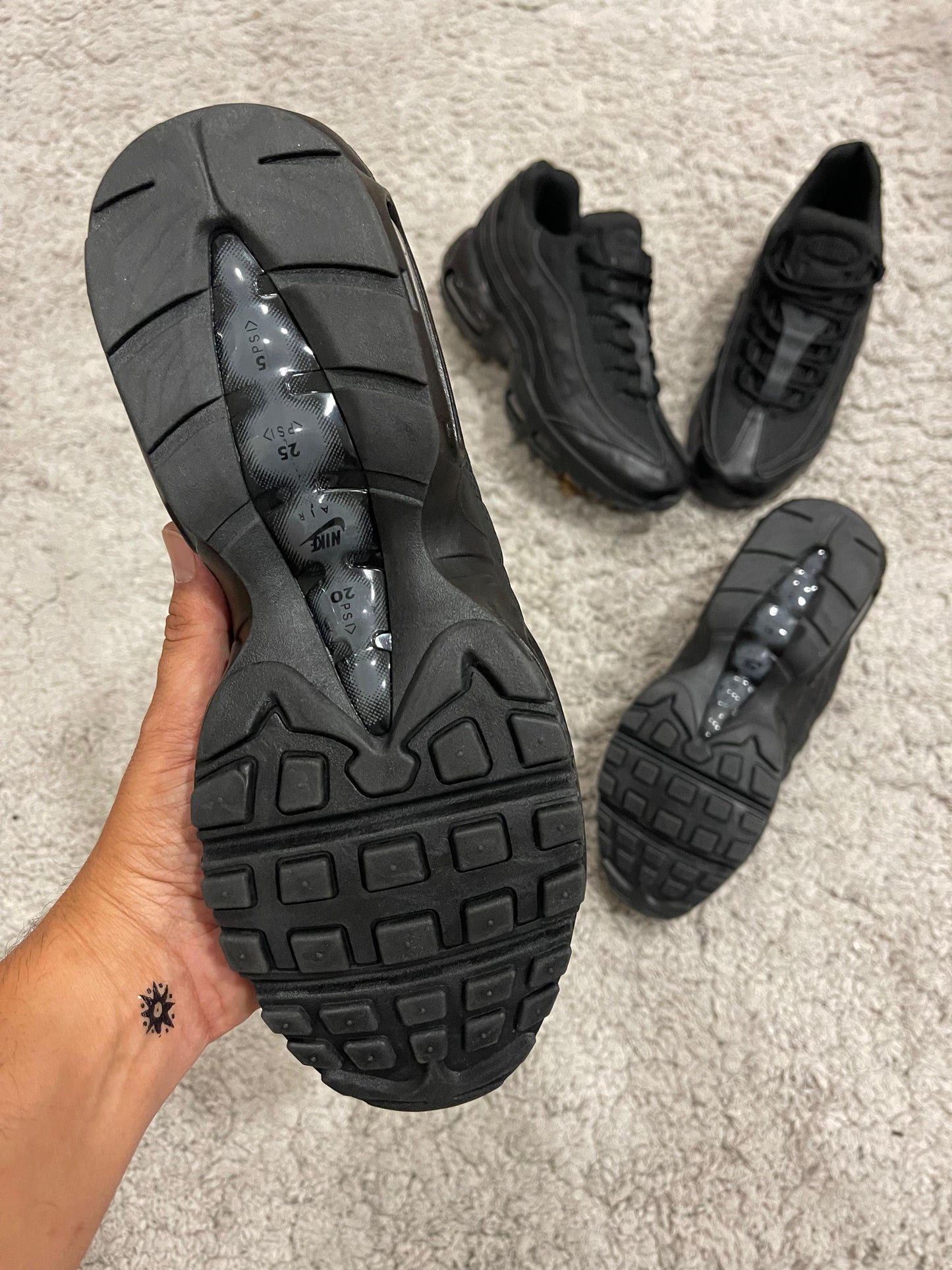 Nike Air max 95 negras