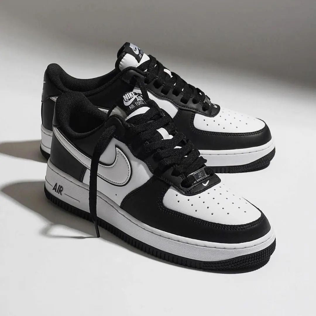 Nike Air Force 1 panda