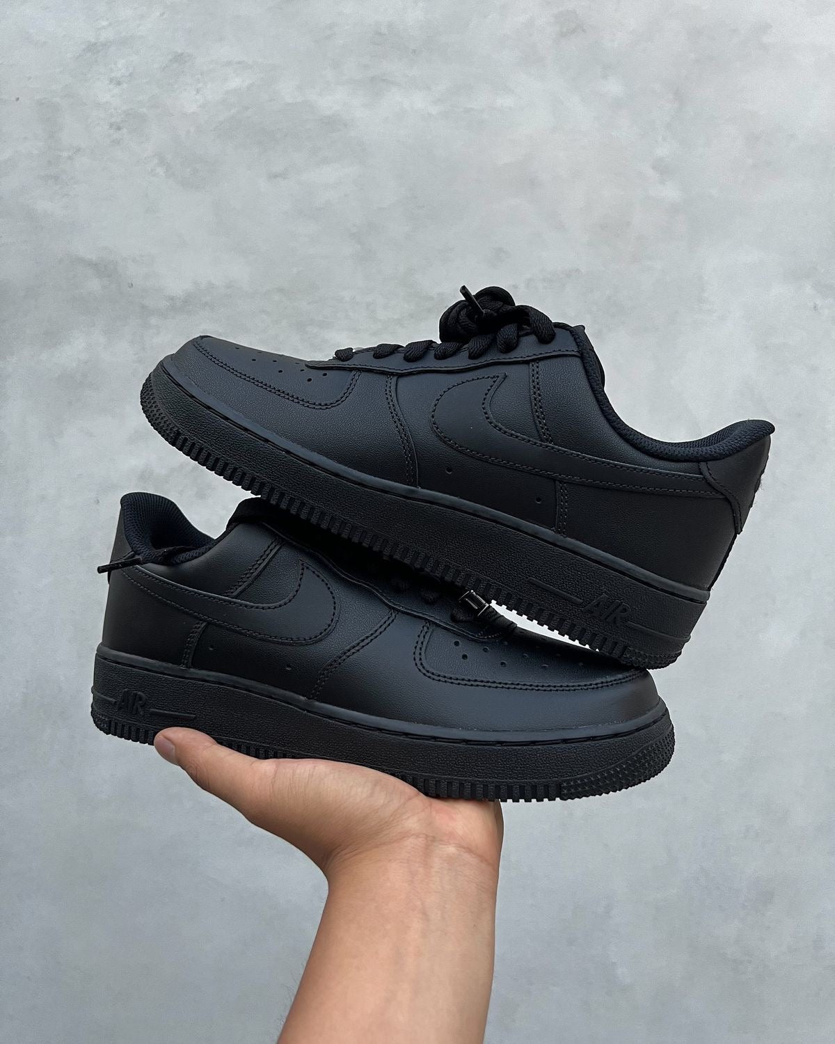 Nike Air Force 1 Negras - Mi tienda
